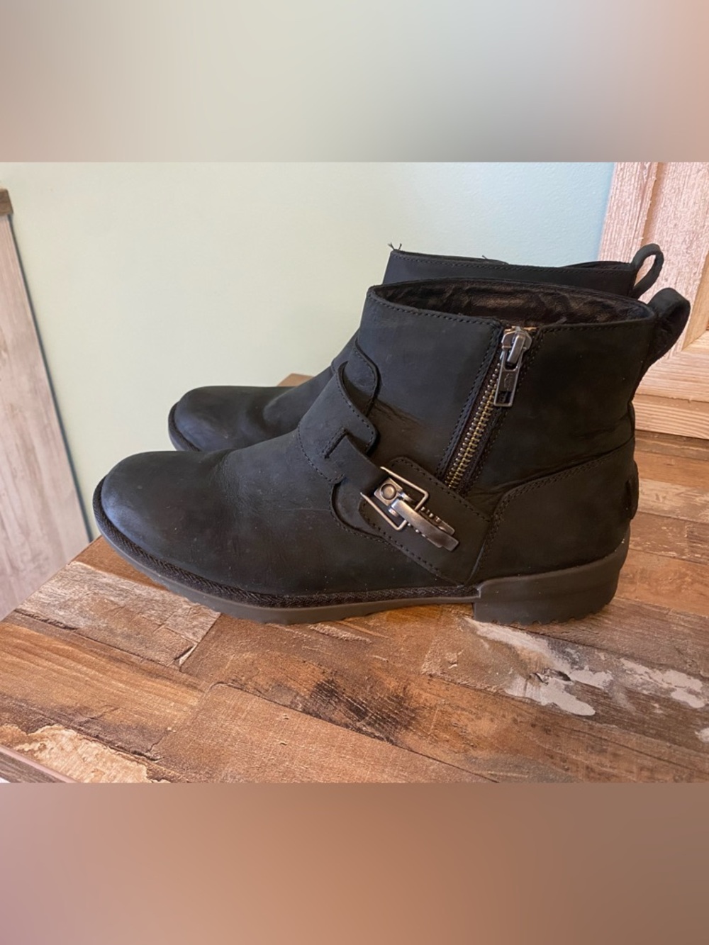 Women's UGG Cheyne Waterproof Leather Ankle Boots